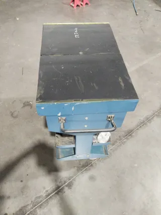 Carro de herramientas azul