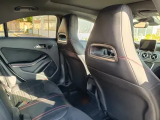 Mercedes-Benz CLA 180 AMG Line
