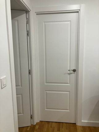 Cinco puertas interior modelo Marsella