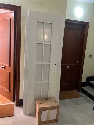 Cinco puertas interior modelo Marsella