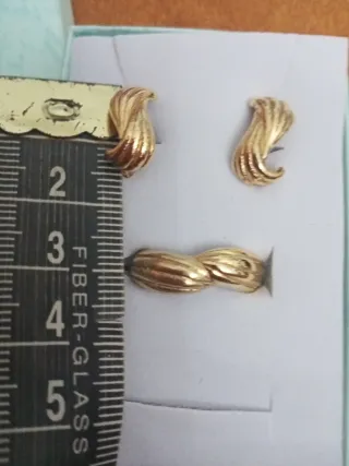 Conjunto Anillo y Pendientes Dorados Antiguos