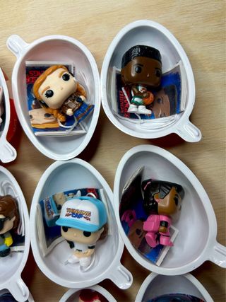 Pack 9 Mini Funkos Stranger Things Kinder Joy
