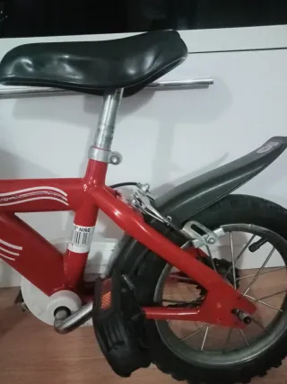 Bicicleta infantil roja SPEED,de