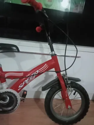 Bicicleta infantil roja SPEED,de