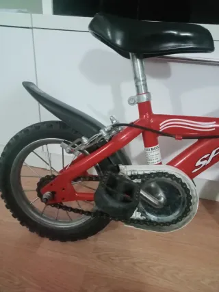 Bicicleta infantil roja SPEED,de