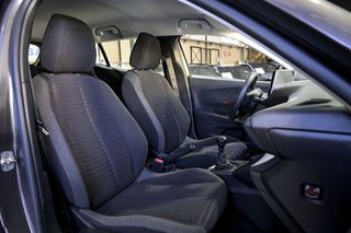 Peugeot 2008   Active BlueHDI 81kW 110CV