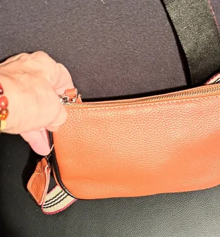 Pochette in pelle arancione