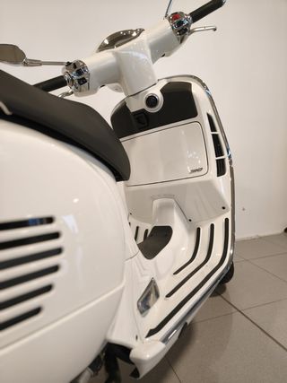 Vespa GTS Super 310