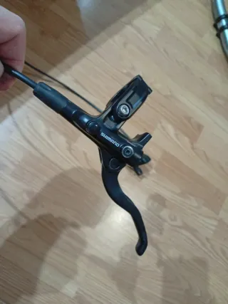 Freno delantero Shimano M4100