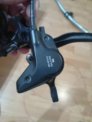 Freno delantero Shimano M4100