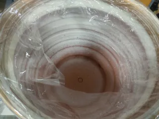 Maceta cerámica ciervo dorado y blanco