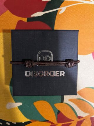 Pulsera ajustable con cuentas