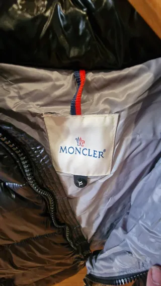 Plumífero Moncler Negro Brillante