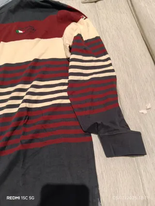 Polo manga larga fino rayas azul y rojo