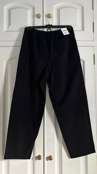 Pantalón Carrot Fit Zara Negro