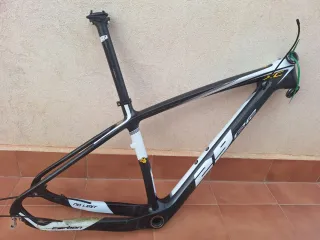 Cuadro MTB Carbono 29er