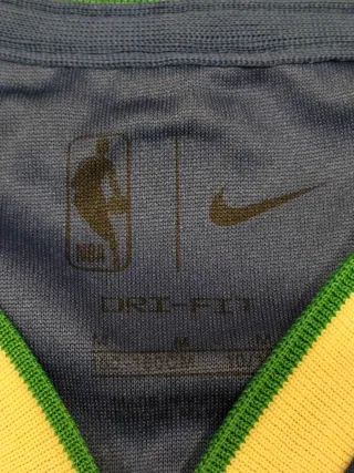 Camiseta Dallas Mavericks 77