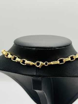 CADENA DISEÑO FORZADA BARRA CON GRECA, HUECA, ORO