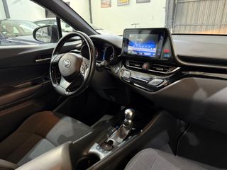 Toyota C-HR 1.8 Hybrid Dynamic 2017