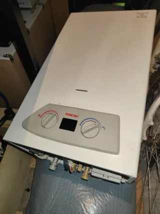 Caldera de gas Forcali blanca