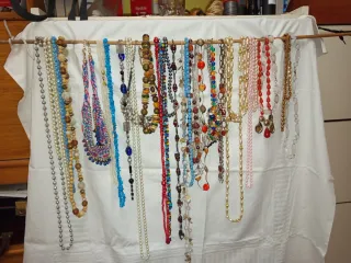 Collezione di collane varie