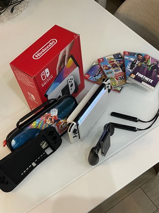 Nintendo Switch OLED Bianco