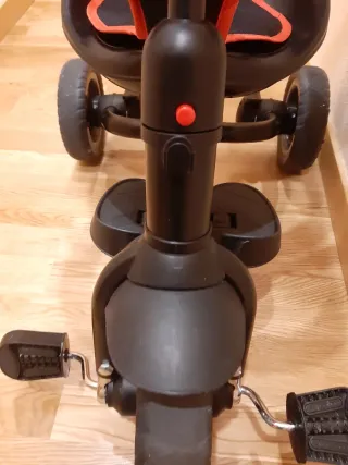 Triciclo evolutivo Molto Urban Trike niñoniña bebe