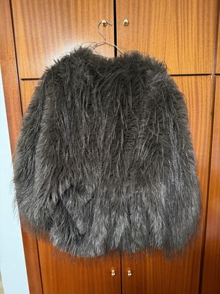 Abrigo Zara pelo sintético gris Talla M