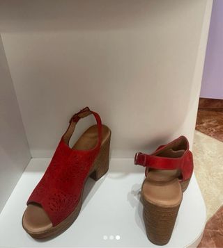 Cuñas rojas talla 37