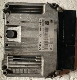 Centralita GM BOSCH Opel 281012533