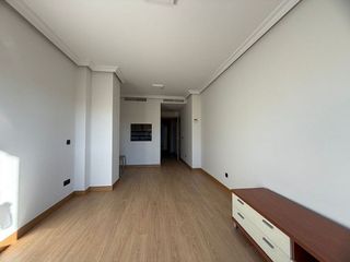 Piso en alquiler en Nueva España en Madrid