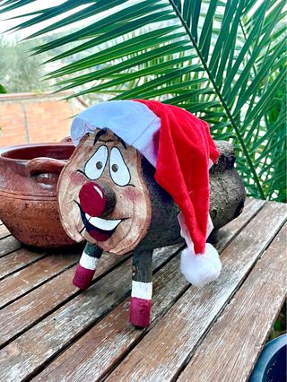 Caga Tió Navideño de Madera Artesanal