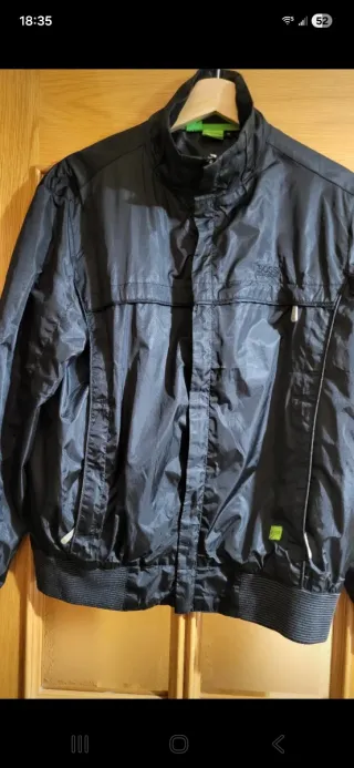 Cazadora Hugo Boss Negra y Verde