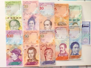 Lote 20 Billetes Venezuela Bolívares