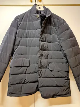 Chaqueta anorak azul marino .Mango.