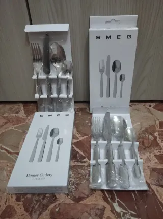 Set Posate Smeg 8 Pezzi Acciaio Inossidabile