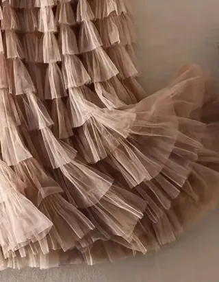 Falda larga de tul y volantes. 44/46