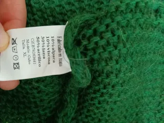 Cárdigan verde con bolsillos