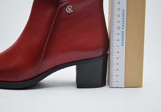 Botín Chamby Piel Burdeos Talla 36