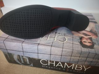 Botín Chamby Piel Burdeos Talla 36
