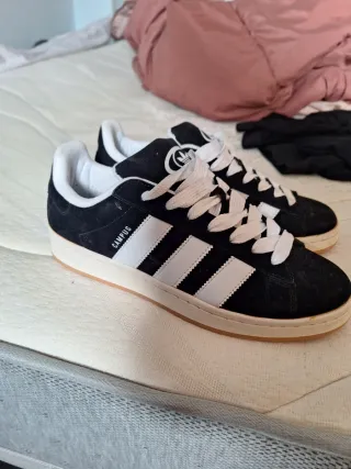 Adidas Campus Negras y Blancas