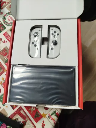 Nintendo Switch OLED Bianca Nuova