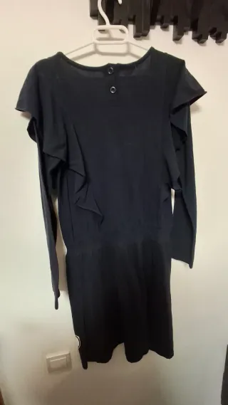 Vestido con volante y ciclista