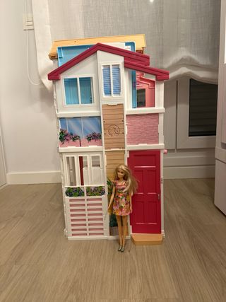 Barbie Supercasa con Accesorios