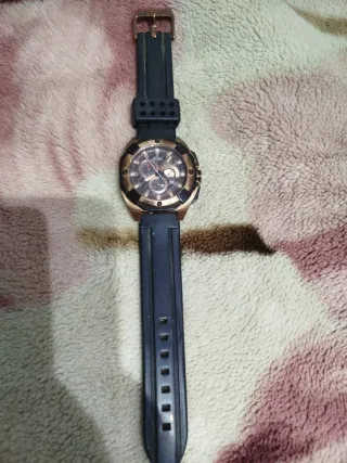 Reloj Festina Chrono Negro y Dorado