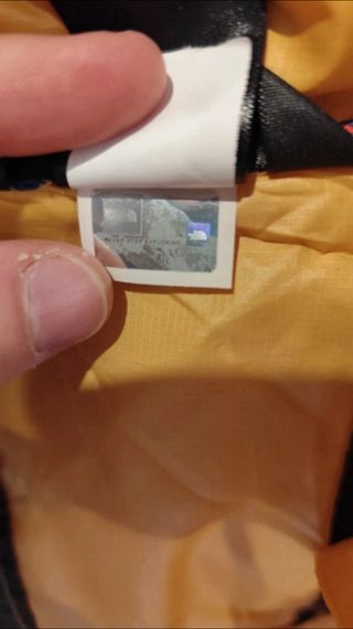 The North Face Chaqueta Amarilla y Negra