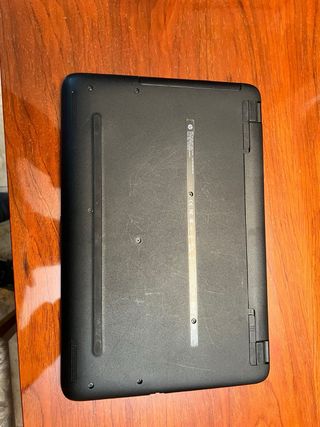 HP Portátil 12GB RAM Rojo