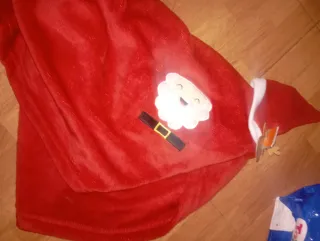 Manta y gorro de bebé de Papá Noel