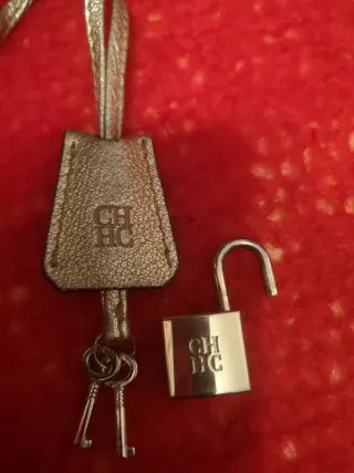 Candado y Llaves CH Carolina Herrera Dorado