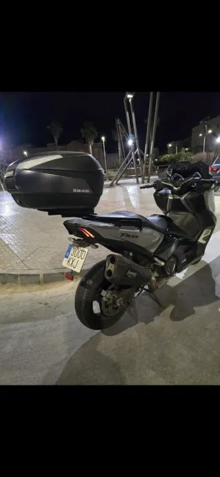 Yamaha TMAX 530 con 19.700km